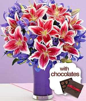 Deluxe Joyful Bouquet With Chocolates – Flowers