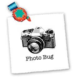 EvaDane – Funny Quotes – Photo Bug. Old Camera. Photographer. – Quilt Squares – 16×16 inch quilt square