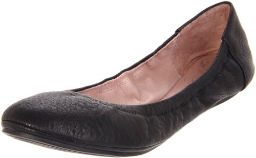 Vince Camuto Women’s Ellen Flat,Black,5 M US